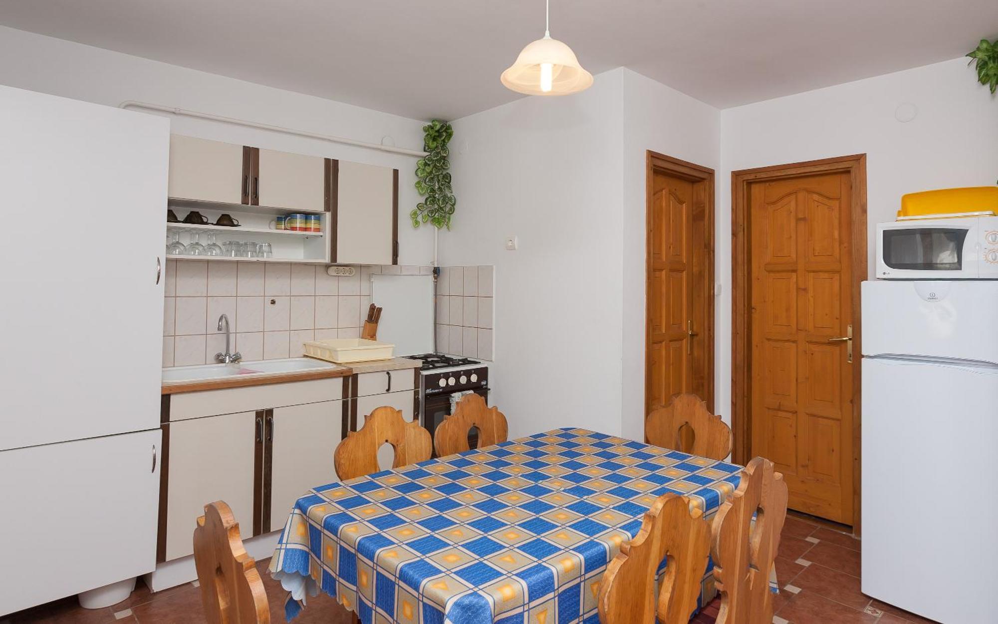 Paratlan Apartmanhaz Szilvásvárad エクステリア 写真